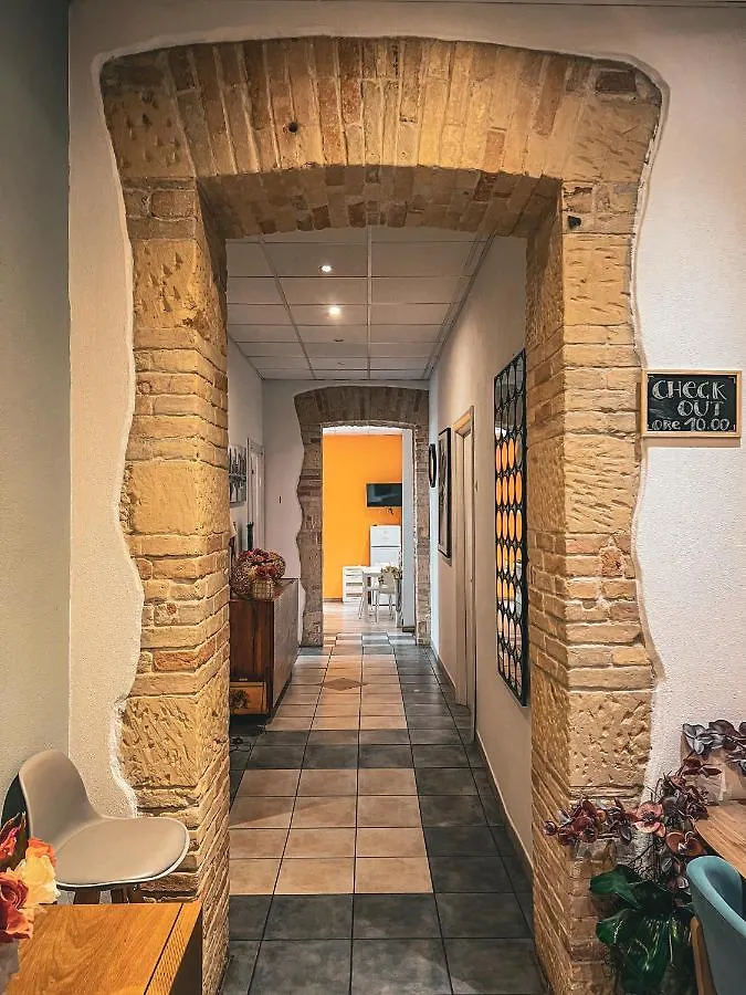 Chambres Du Monde Cagliari Italien