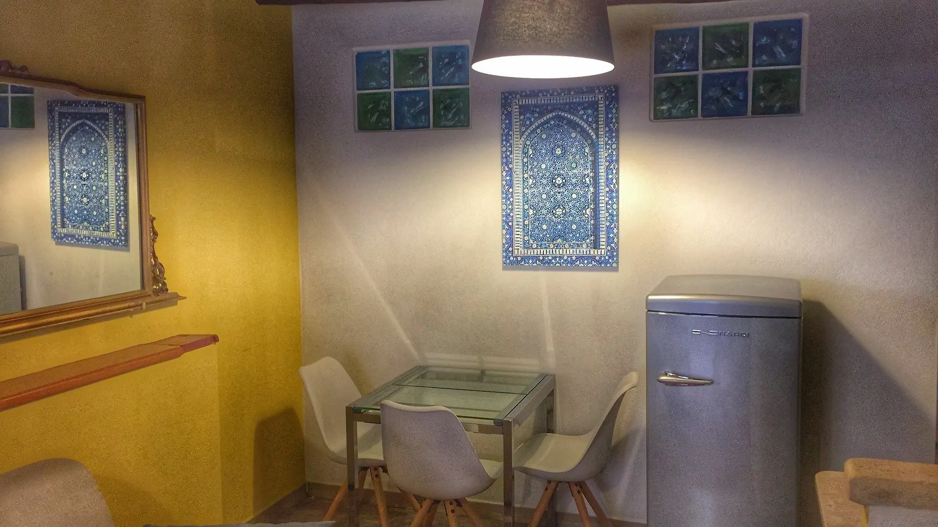 ** Gasthof Chambres Du Monde Cagliari Italien